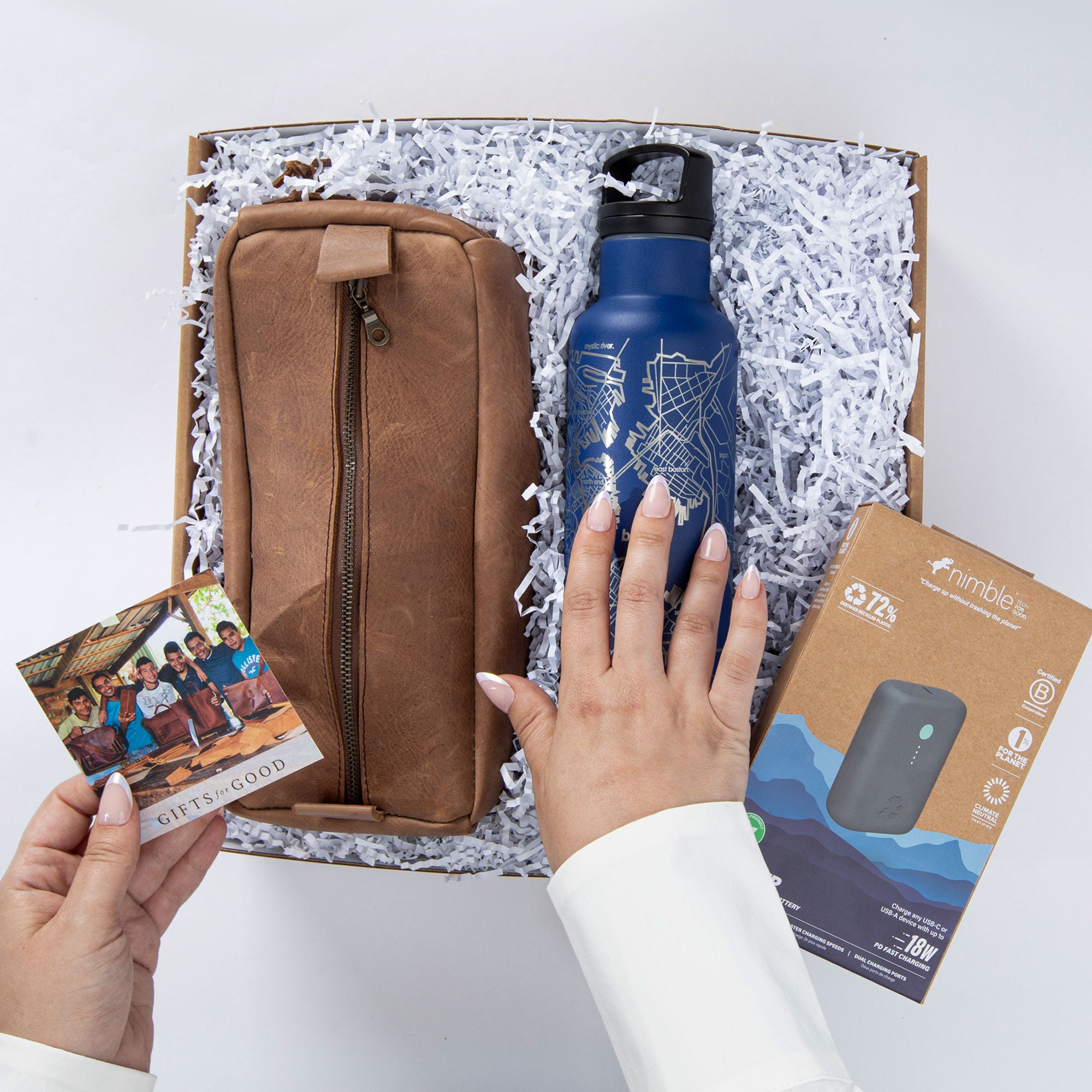 'The World Traveler' Curated Gift Box