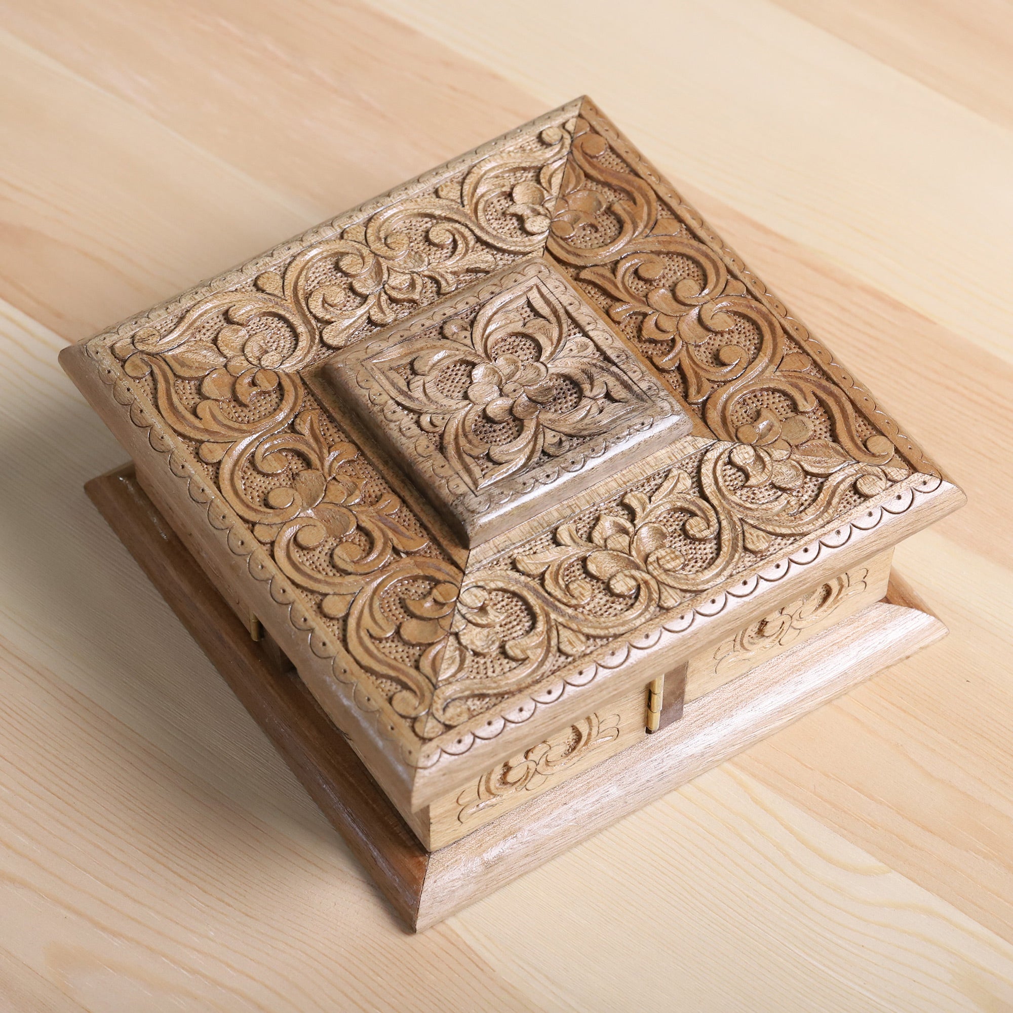 Dreamy Square - Hand-Carved Walnut Wood Jewelry Box with Floral Details