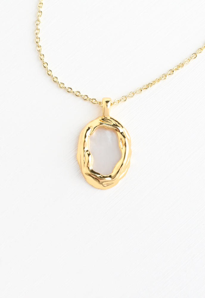 Picture Perfect Mother of Pearl Necklace - Ethical Jewelry that Empowers Women