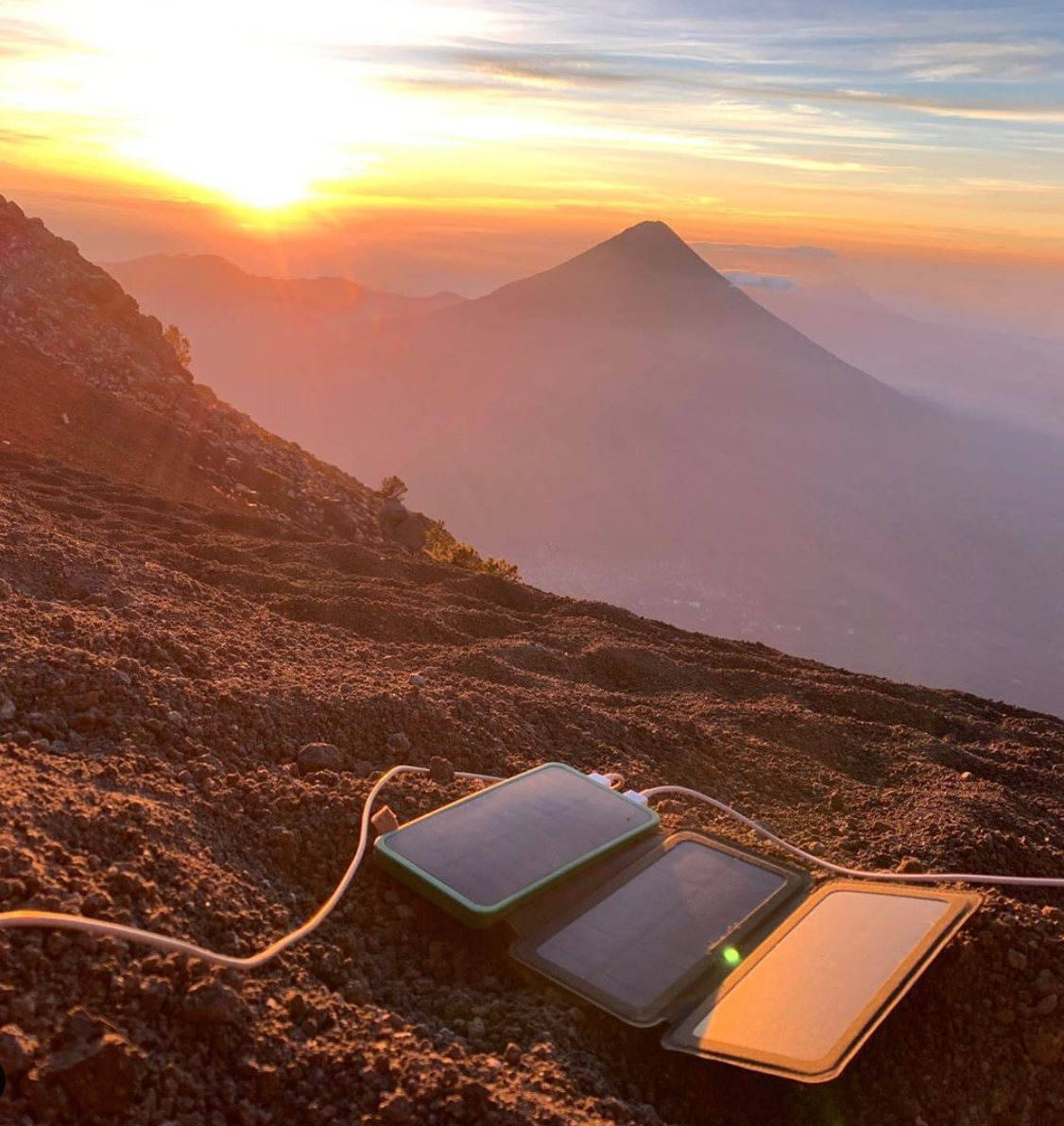 Travel Battery Bank & Solar Charger