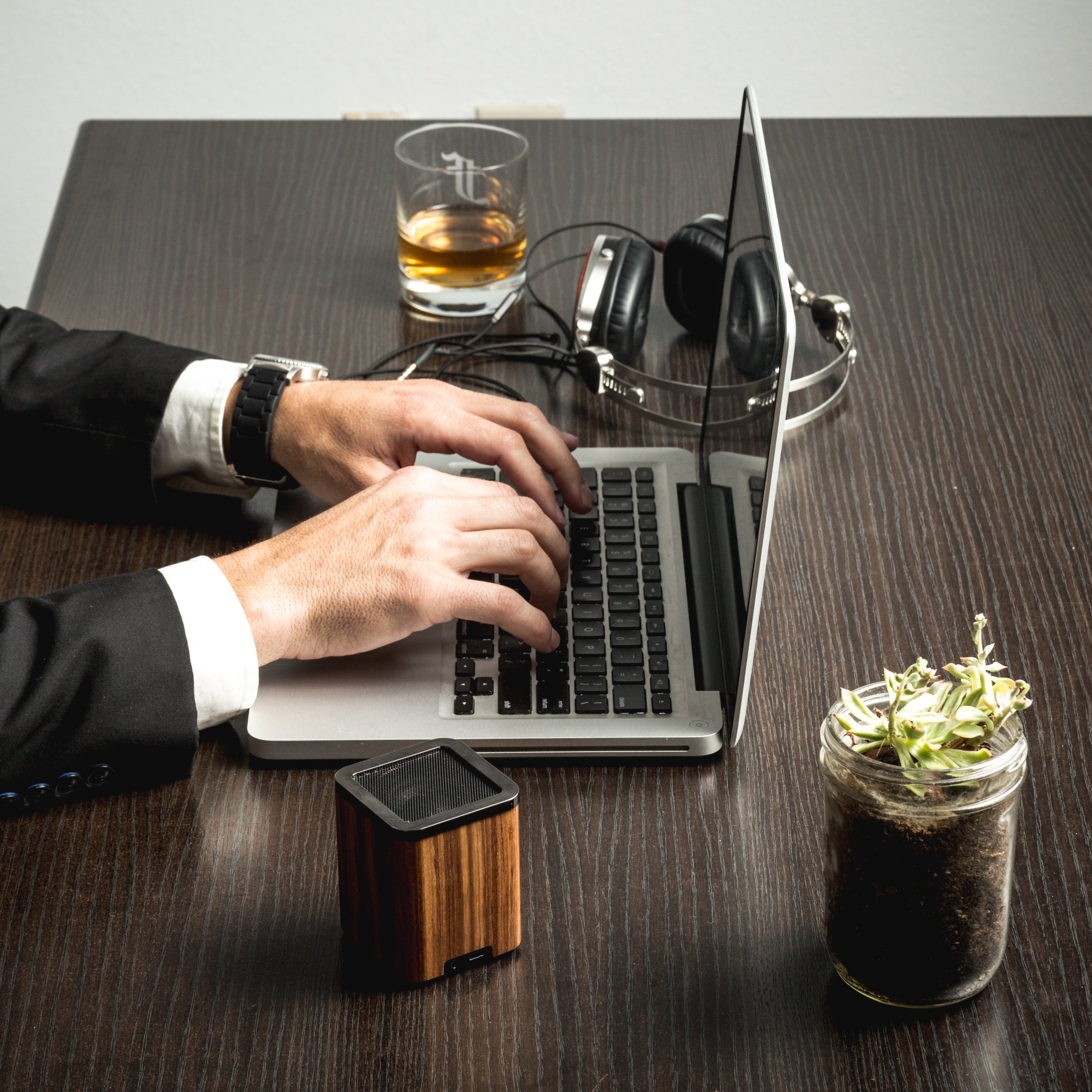 Wood Desktop Bluetooth Speaker - Gifts For Good